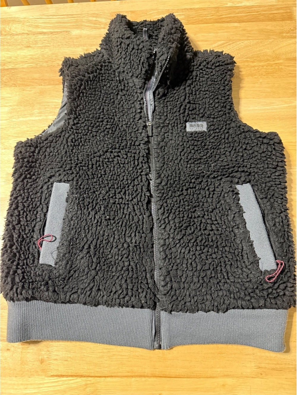 Bass Outdoor Women’s Medium Black Sherpa Fleece Vest Full Zip Faux Fur